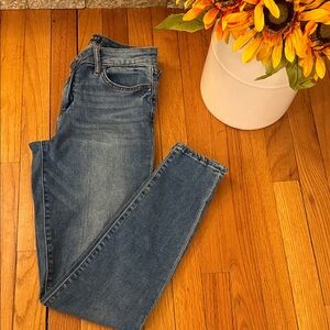 Kut from the Kloth Kurvy Diana Skinny Size 6